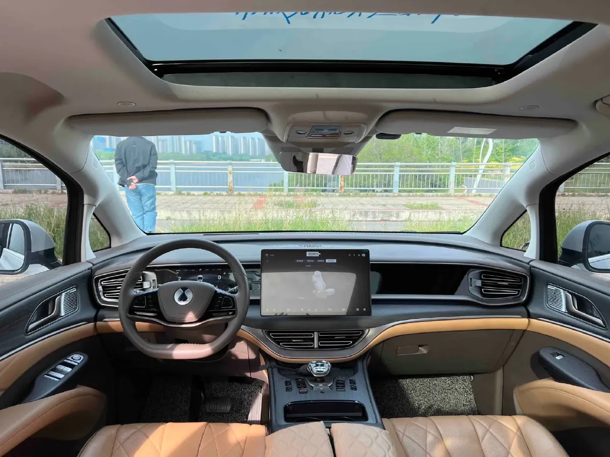 2022 Mercedes-Benz GLC Class 2.0T 197HP L4 9AT,autocango,china used car exporter,china ev exporter,chinese used car exporter,chinese used ev exporter