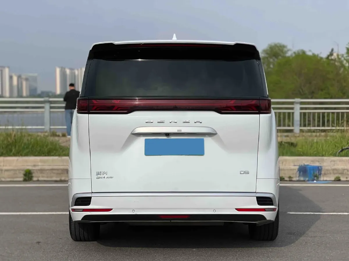 2022 Mercedes-Benz GLC Class 2.0T 197HP L4 9AT,autocango,china used car exporter,china ev exporter,chinese used car exporter,chinese used ev exporter