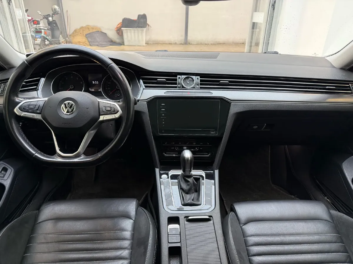 2020 Volkswagen Magotan 2.0T 186HP L4 7DCT,autocango,china used car exporter,china ev exporter,chinese used car exporter,chinese used ev exporter