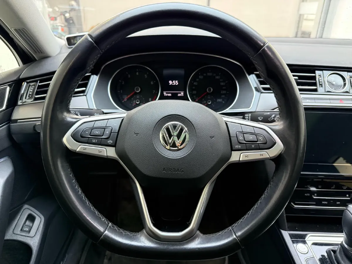 2020 Volkswagen Magotan 2.0T 186HP L4 7DCT,autocango,china used car exporter,china ev exporter,chinese used car exporter,chinese used ev exporter