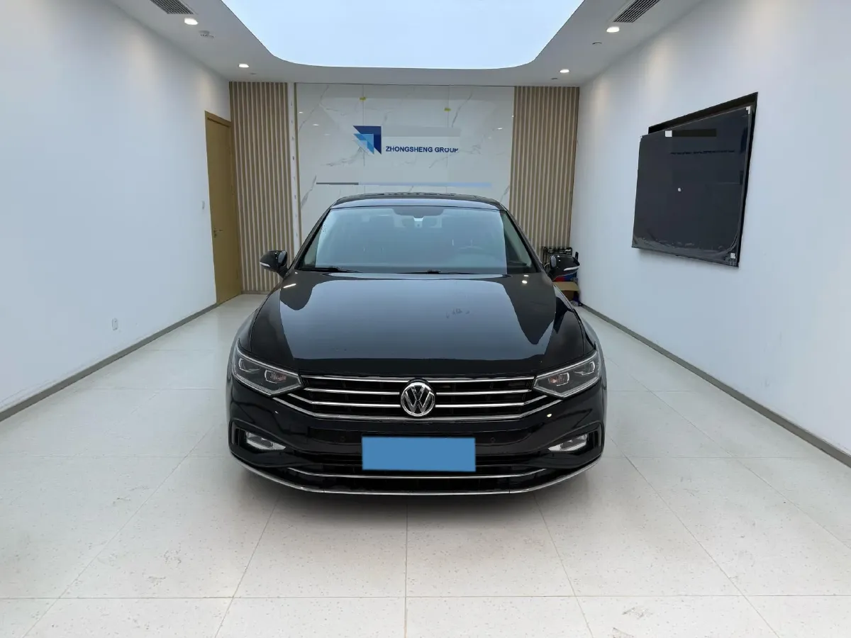 2020 Volkswagen Magotan 2.0T 186HP L4 7DCT,autocango,china used car exporter,china ev exporter,chinese used car exporter,chinese used ev exporter