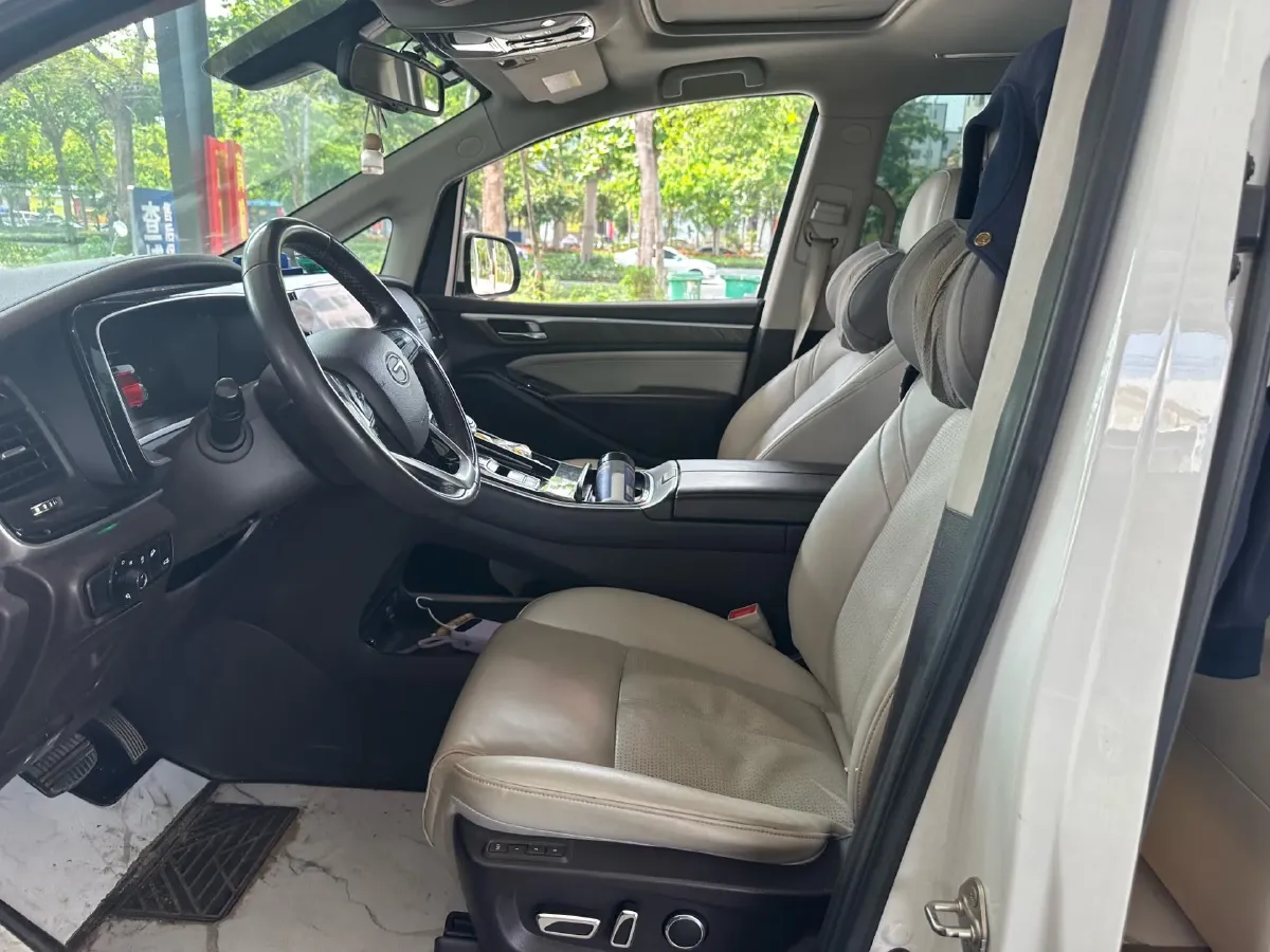 2021 GAC Trumpchi M8 2.0T 252HP L4 8AT,autocango,china used car exporter,china ev exporter,chinese used car exporter,chinese used ev exporter