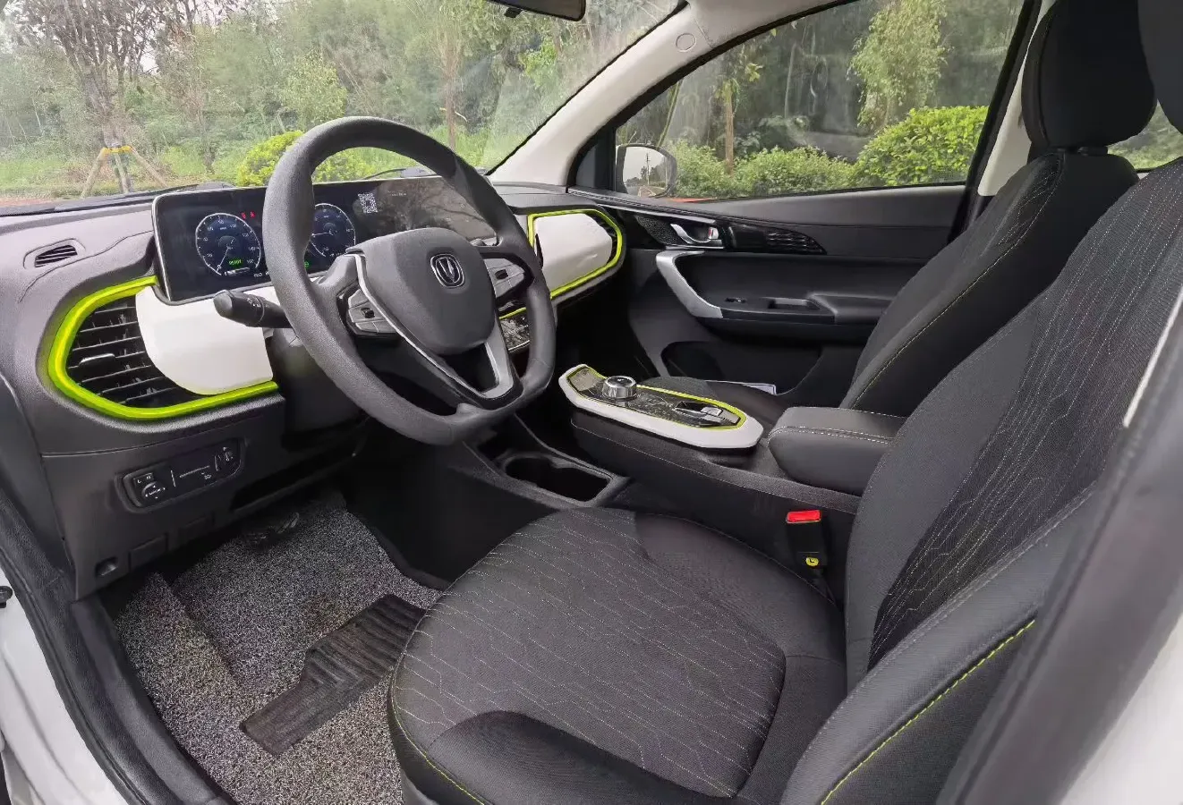 2020 ChangAn BenBen E-Star BEV 32.2KWH,autocango,china used car exporter,china ev exporter,chinese used car exporter,chinese used ev exporter