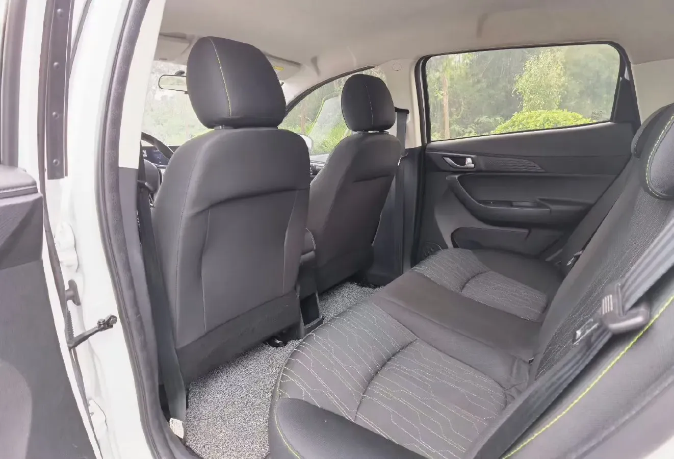 2020 ChangAn BenBen E-Star BEV 32.2KWH,autocango,china used car exporter,china ev exporter,chinese used car exporter,chinese used ev exporter