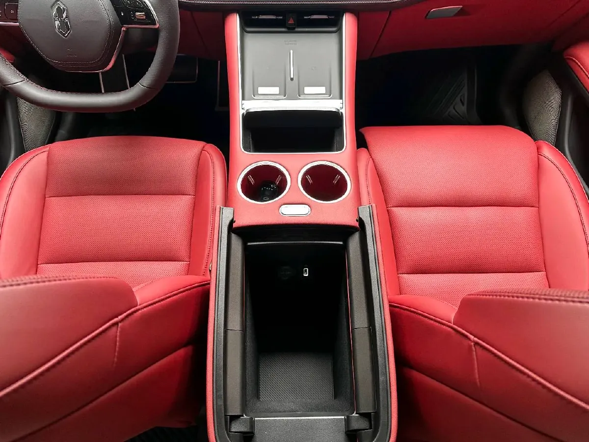 2025 AITO AITO M5 1.5T 152HP L4 REEV 42KWH,autocango,china used car exporter,china ev exporter,chinese used car exporter,chinese used ev exporter