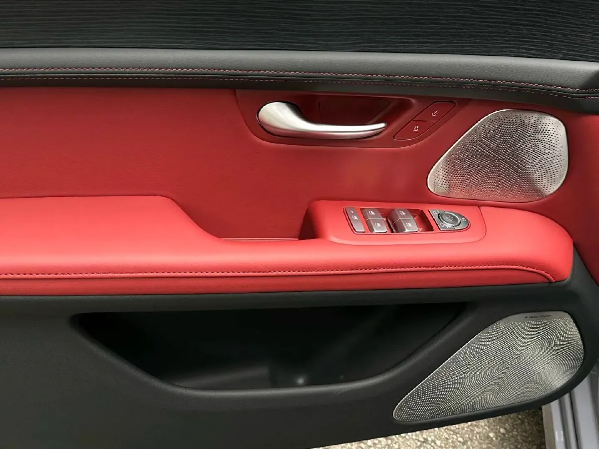 2025 AITO AITO M5 1.5T 152HP L4 REEV 42KWH,autocango,china used car exporter,china ev exporter,chinese used car exporter,chinese used ev exporter