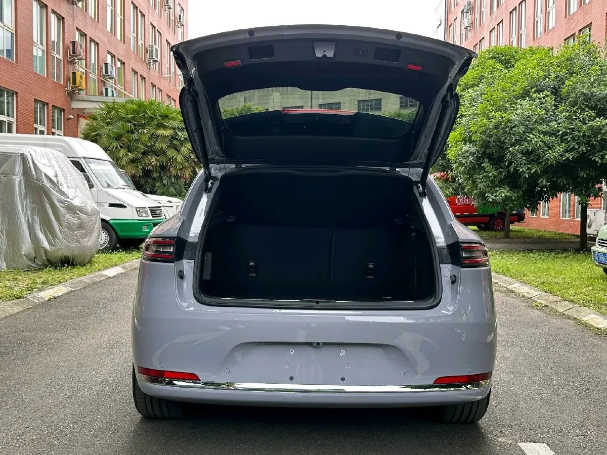 2025 AITO AITO M5 1.5T 152HP L4 REEV 42KWH,autocango,china used car exporter,china ev exporter,chinese used car exporter,chinese used ev exporter