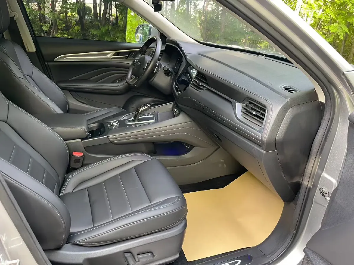 2020 Haval F7 2.0T 224HP L4 7DCT,autocango,china used car exporter,china ev exporter,chinese used car exporter,chinese used ev exporter