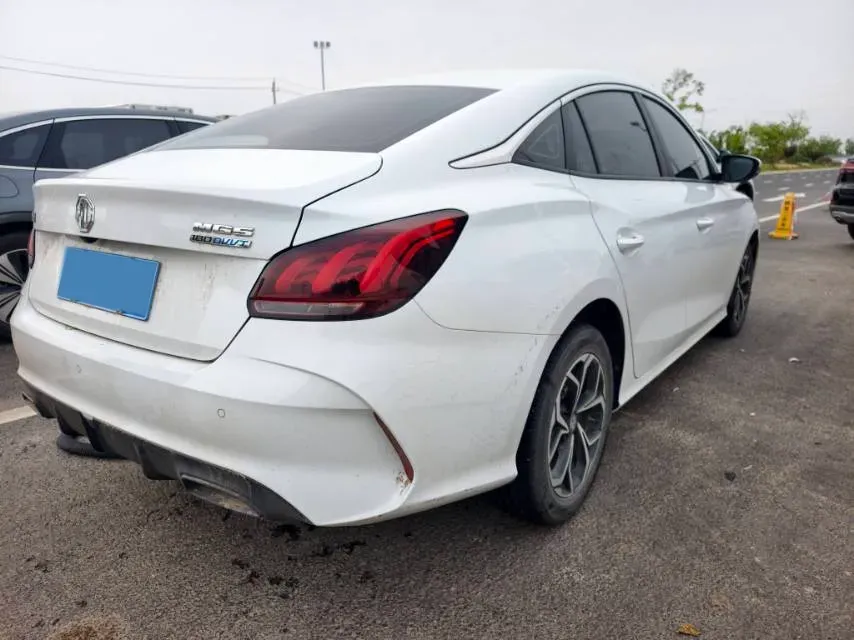 2023 MG 5 1.5L 129HP L4 5MT,autocango,china used car exporter,china ev exporter,chinese used car exporter,chinese used ev exporter