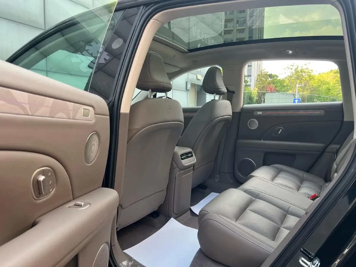 2026 IM LS6 REEV 155HP REEV,autocango,china used car exporter,china ev exporter,chinese used car exporter,chinese used ev exporter