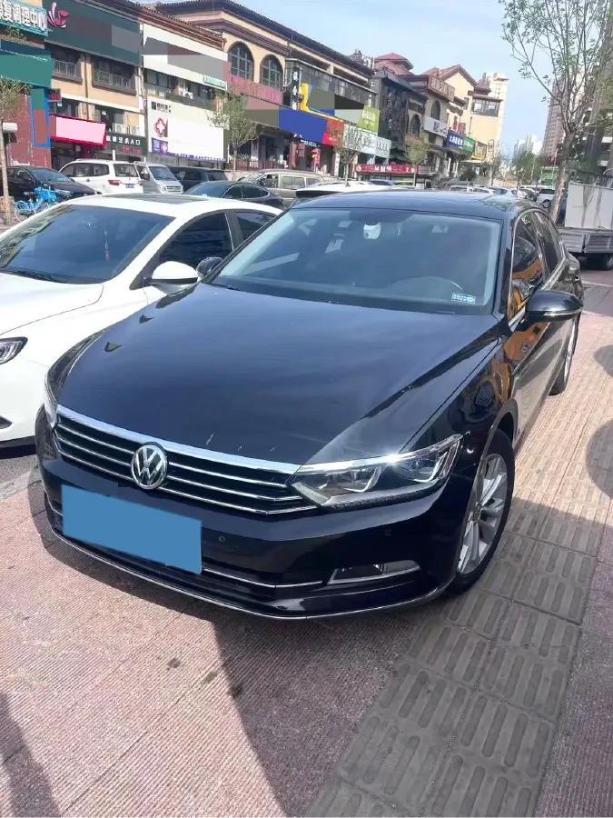 2019 Volkswagen Magotan 2.0T 186HP L4 7DCT,autocango,china used car exporter,china ev exporter,chinese used car exporter,chinese used ev exporter