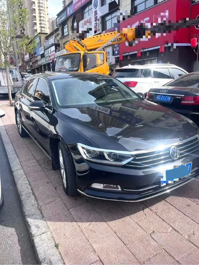 2019 Volkswagen Magotan 2.0T 186HP L4 7DCT,autocango,china used car exporter,china ev exporter,chinese used car exporter,chinese used ev exporter