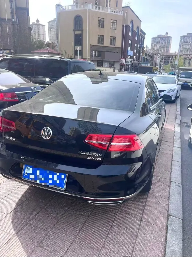2019 Volkswagen Magotan 2.0T 186HP L4 7DCT,autocango,china used car exporter,china ev exporter,chinese used car exporter,chinese used ev exporter
