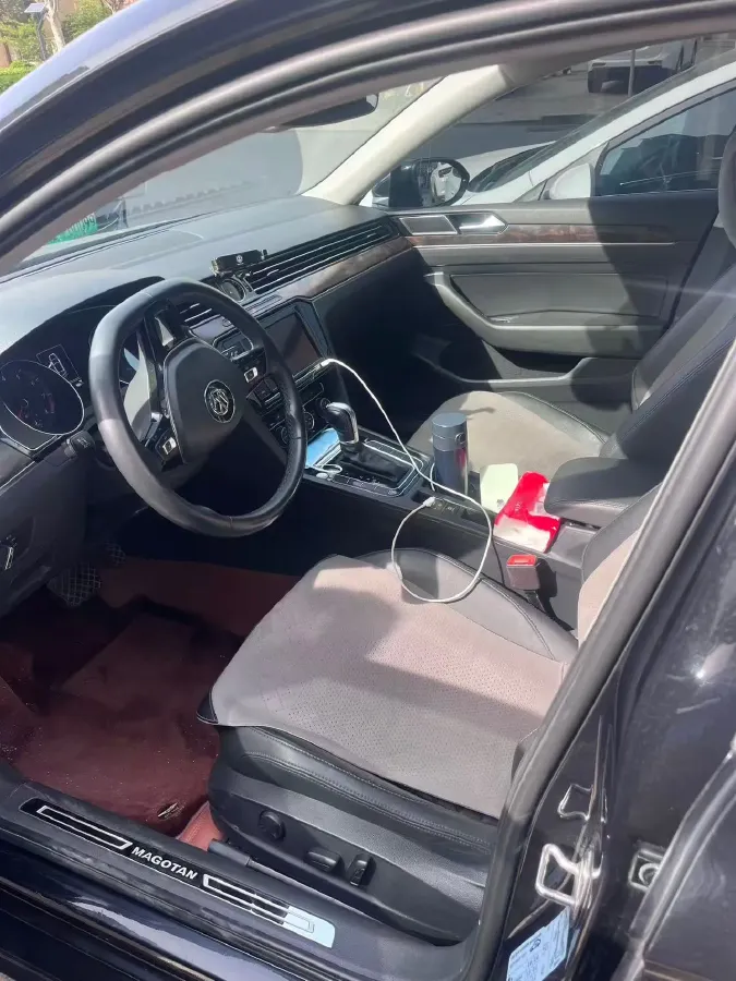 2019 Volkswagen Magotan 2.0T 186HP L4 7DCT,autocango,china used car exporter,china ev exporter,chinese used car exporter,chinese used ev exporter
