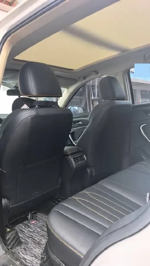 2021 Bestune T77 1.5T 169HP L4 7DCT,autocango,china used car exporter,china ev exporter,chinese used car exporter,chinese used ev exporter