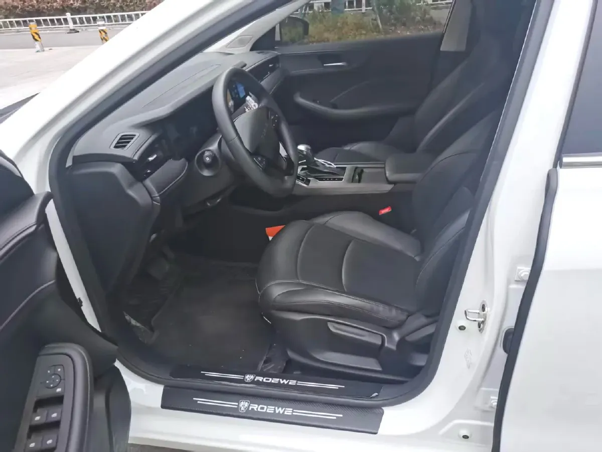 2023 Roewe i5 1.5L 129HP L4 CVT,autocango,china used car exporter,china ev exporter,chinese used car exporter,chinese used ev exporter