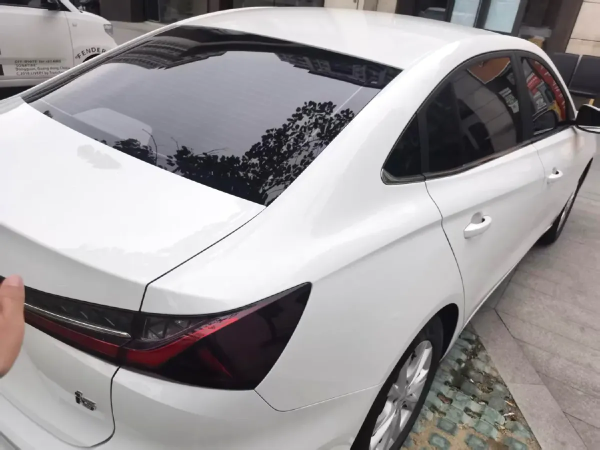 2023 Roewe i5 1.5L 129HP L4 CVT,autocango,china used car exporter,china ev exporter,chinese used car exporter,chinese used ev exporter