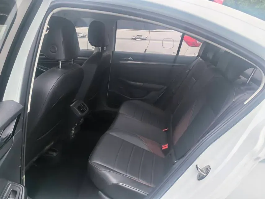 2020 Volkswagen Bora 1.5L 113HP L4 6AT,autocango,china used car exporter,china ev exporter,chinese used car exporter,chinese used ev exporter