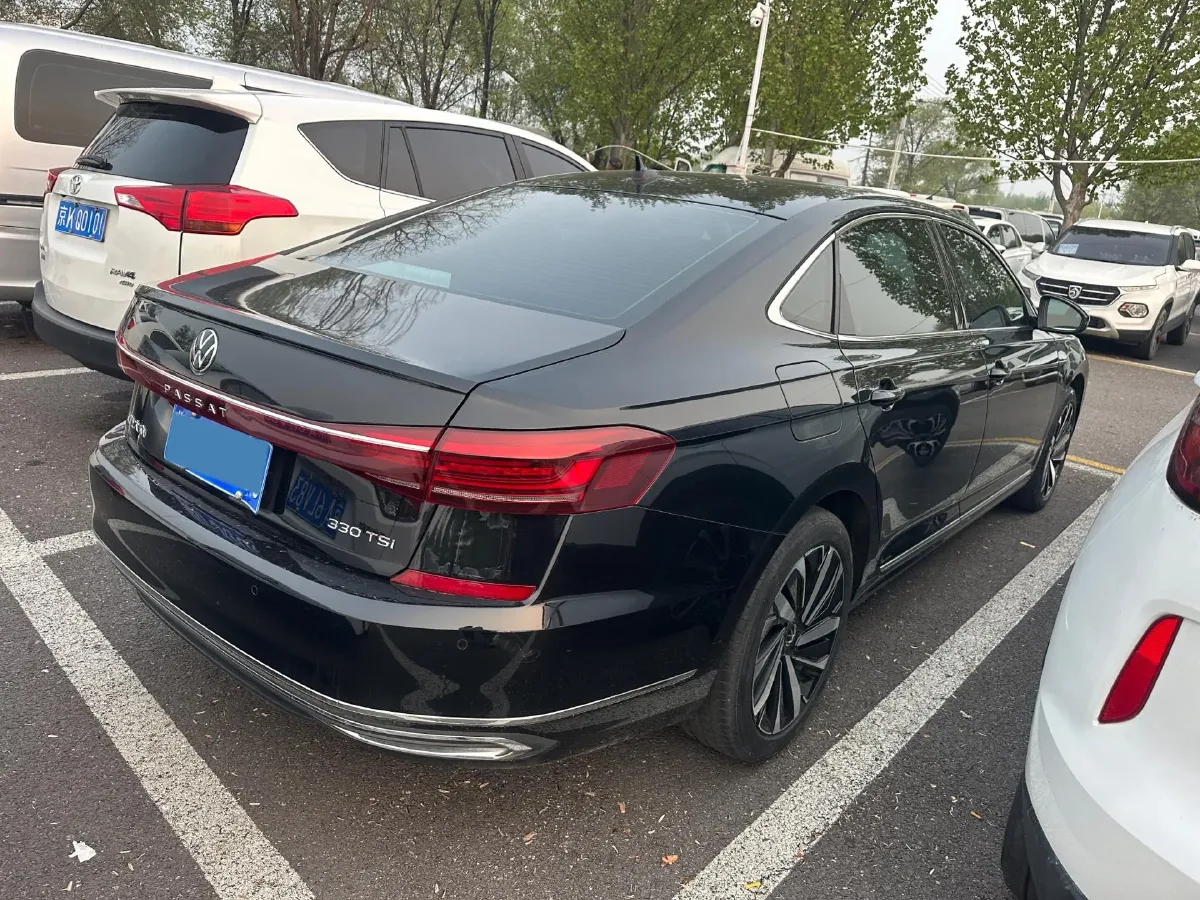 2023 Volkswagen Passat 2.0T 186HP L4 7DCT,autocango,china used car exporter,china ev exporter,chinese used car exporter,chinese used ev exporter