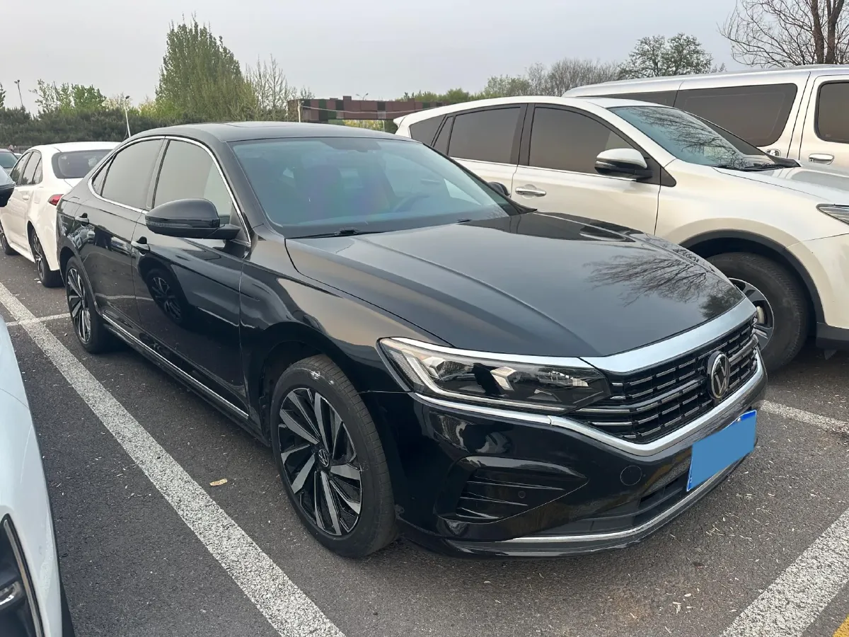 2023 Volkswagen Passat 2.0T 186HP L4 7DCT,autocango,china used car exporter,china ev exporter,chinese used car exporter,chinese used ev exporter