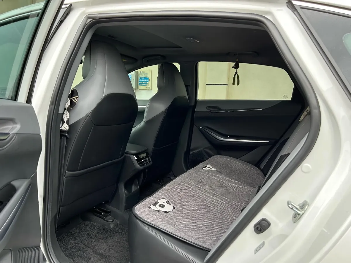 2023 ChangAn Raeton Plus 1.5T 188HP L4 7DCT,autocango,china used car exporter,china ev exporter,chinese used car exporter,chinese used ev exporter