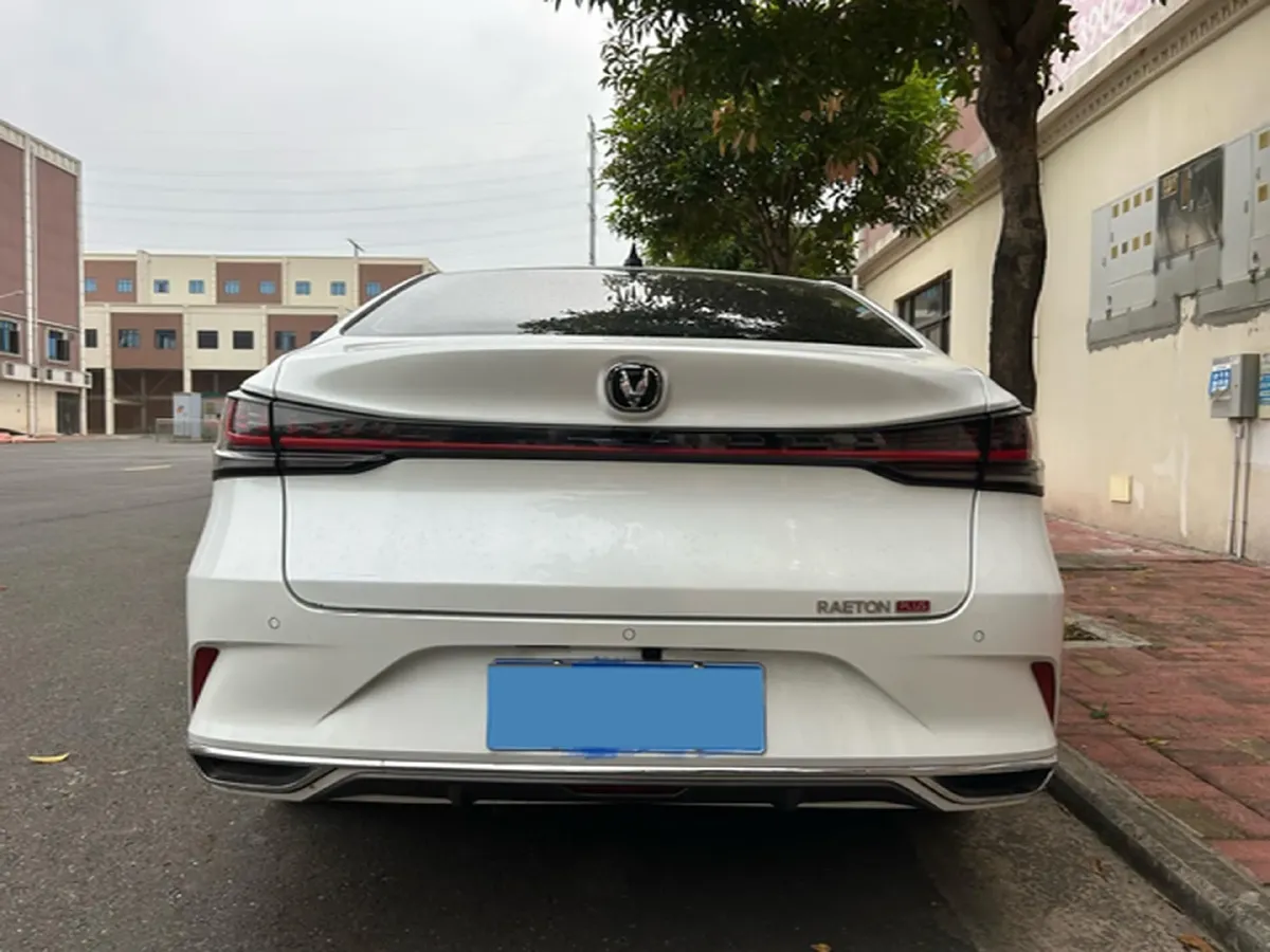 2023 ChangAn Raeton Plus 1.5T 188HP L4 7DCT,autocango,china used car exporter,china ev exporter,chinese used car exporter,chinese used ev exporter