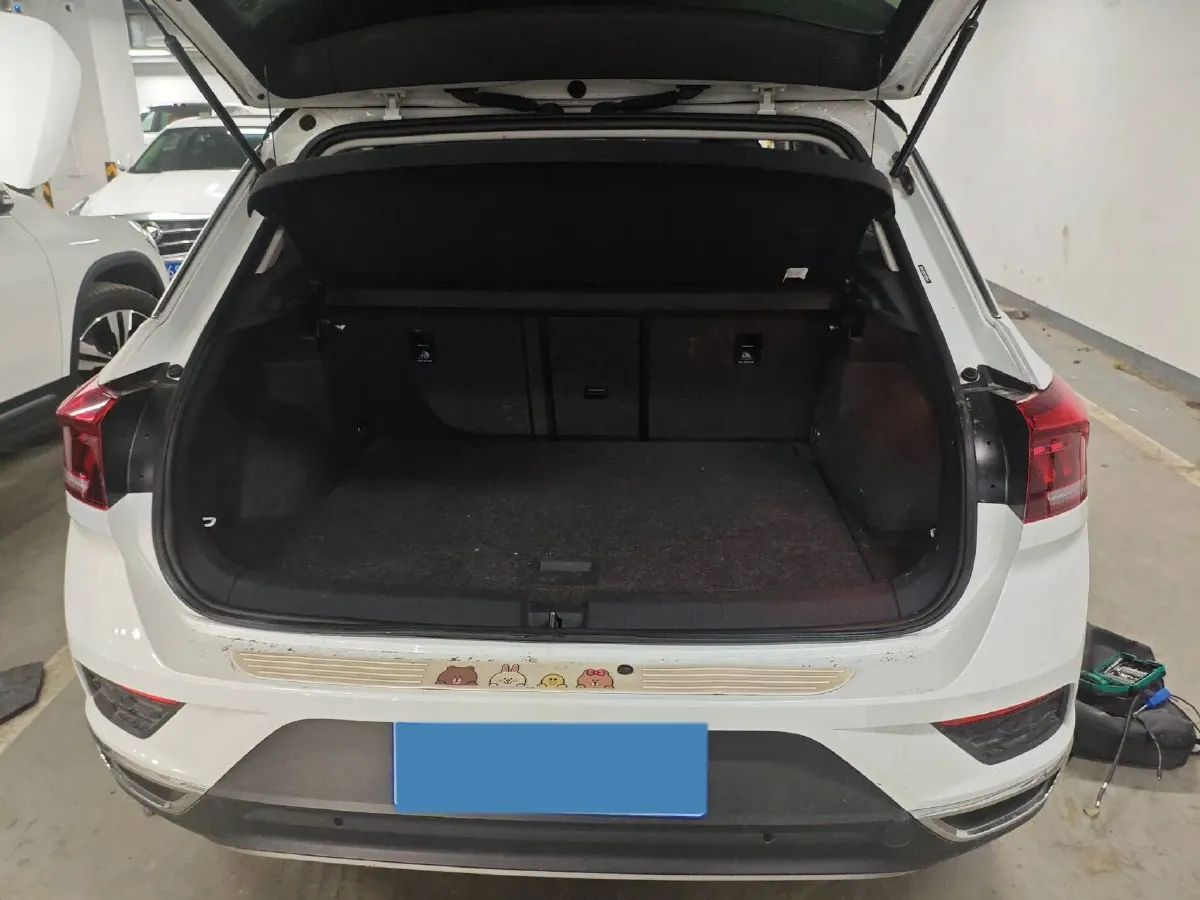 2019 Volkswagen T-Roc 1.4T 150HP L4 7DCT,autocango,china used car exporter,china ev exporter,chinese used car exporter,chinese used ev exporter