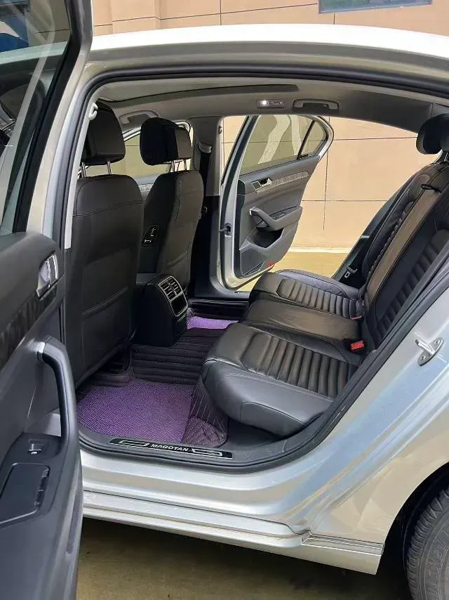 2018 Volkswagen Magotan 1.8T 180HP L4 7DCT,autocango,china used car exporter,china ev exporter,chinese used car exporter,chinese used ev exporter