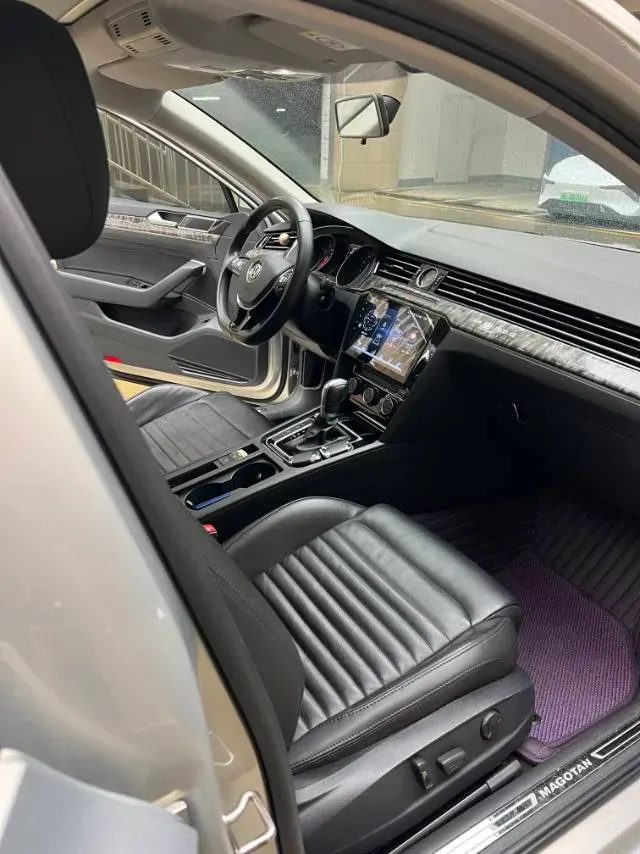 2018 Volkswagen Magotan 1.8T 180HP L4 7DCT,autocango,china used car exporter,china ev exporter,chinese used car exporter,chinese used ev exporter