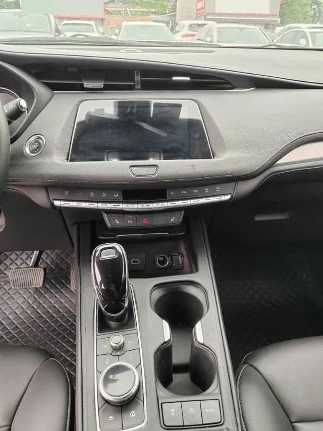 2020 Cadillac XT4 2.0T 241HP L4 9AT,autocango,china used car exporter,china ev exporter,chinese used car exporter,chinese used ev exporter