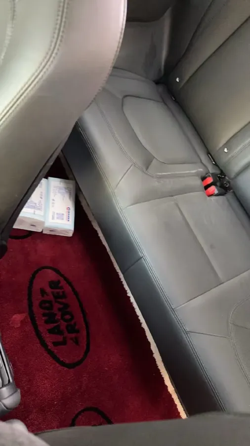 2023 Land Rover Defender 3.0T 400HP L6 8AT,autocango,china used car exporter,china ev exporter,chinese used car exporter,chinese used ev exporter