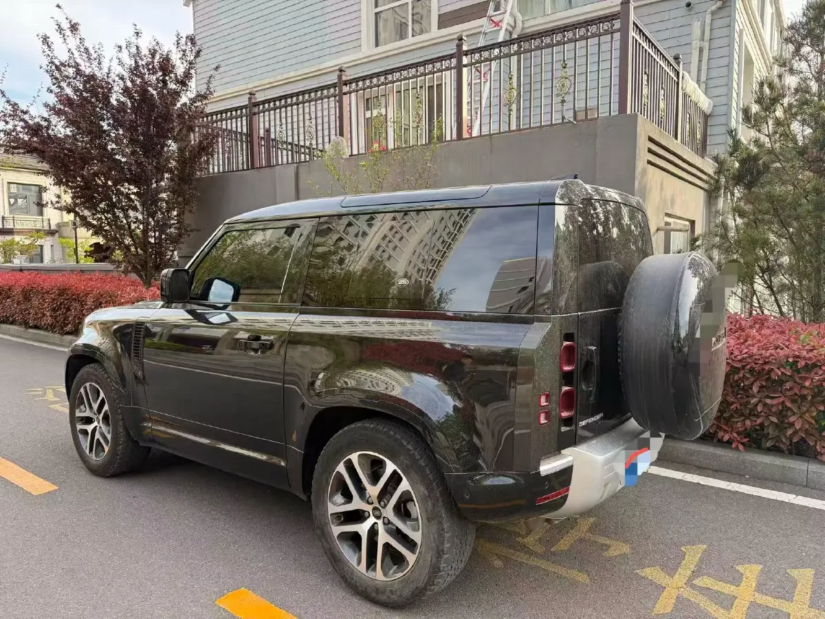 2023 Land Rover Defender 3.0T 400HP L6 8AT,autocango,china used car exporter,china ev exporter,chinese used car exporter,chinese used ev exporter