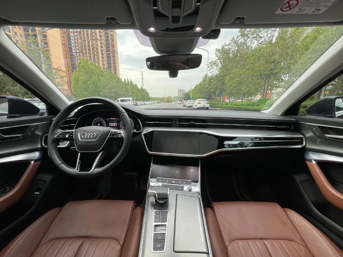 2020 Audi A6L 2.0T 224HP L4 7DCT,autocango,china used car exporter,china ev exporter,chinese used car exporter,chinese used ev exporter
