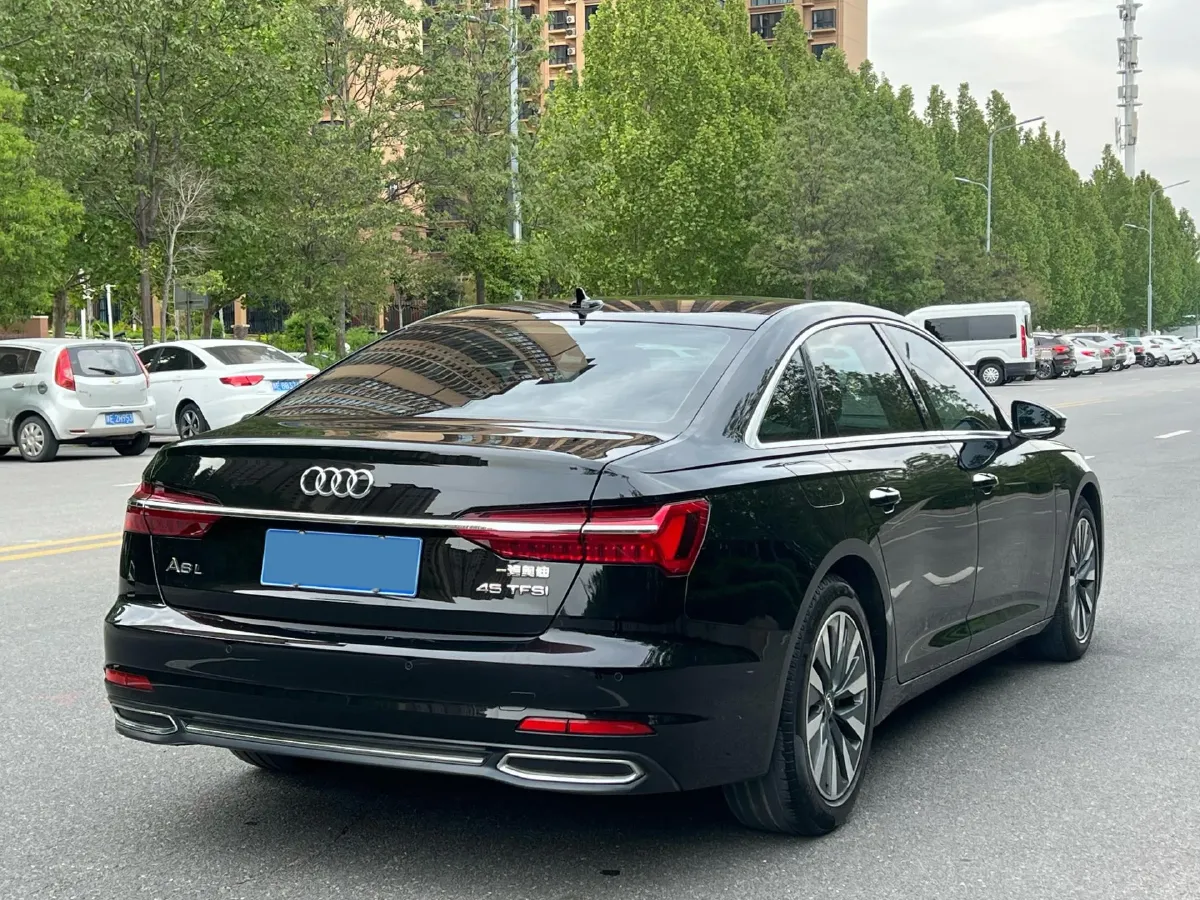 2020 Audi A6L 2.0T 224HP L4 7DCT,autocango,china used car exporter,china ev exporter,chinese used car exporter,chinese used ev exporter