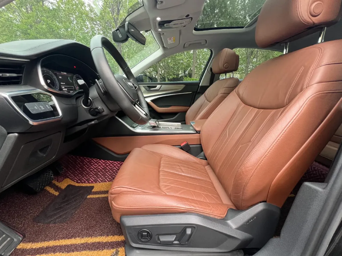 2020 Audi A6L 2.0T 224HP L4 7DCT,autocango,china used car exporter,china ev exporter,chinese used car exporter,chinese used ev exporter