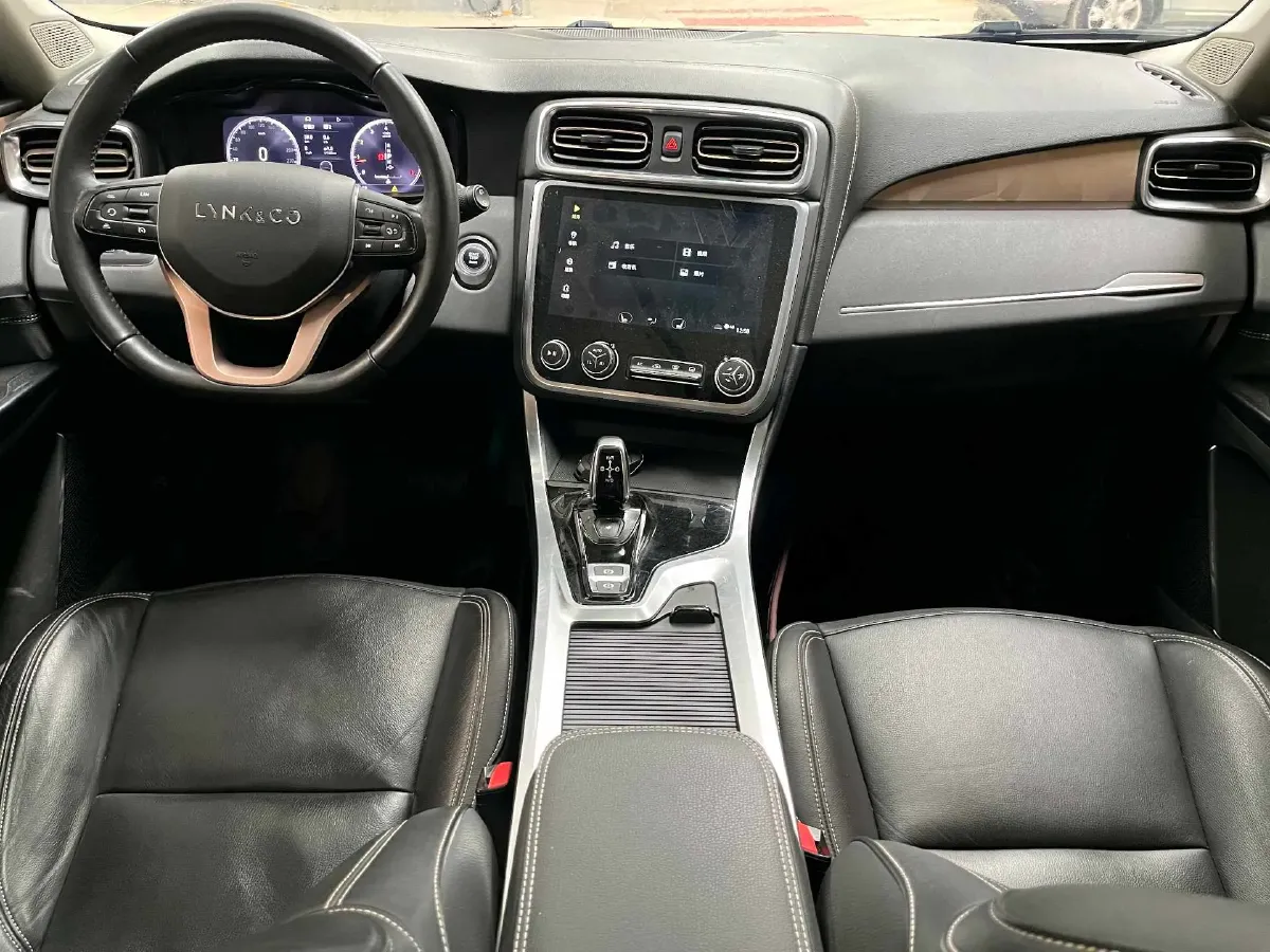 2018 Foton Tunland 2.0T 218HP L4 6AT,autocango,china used car exporter,china ev exporter,chinese used car exporter,chinese used ev exporter