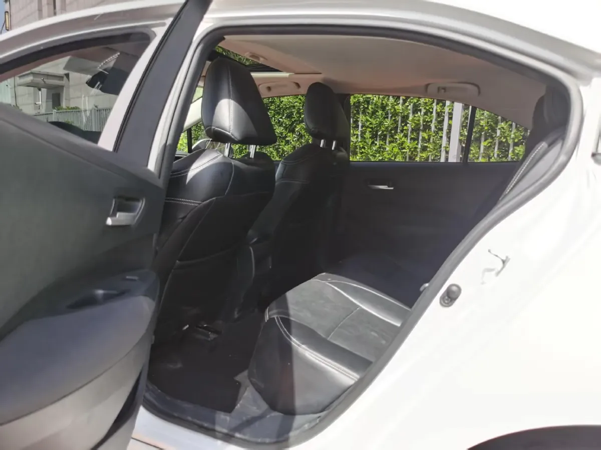 2021 Toyota Corolla 1.2T 116HP L4 CVT,autocango,china used car exporter,china ev exporter,chinese used car exporter,chinese used ev exporter