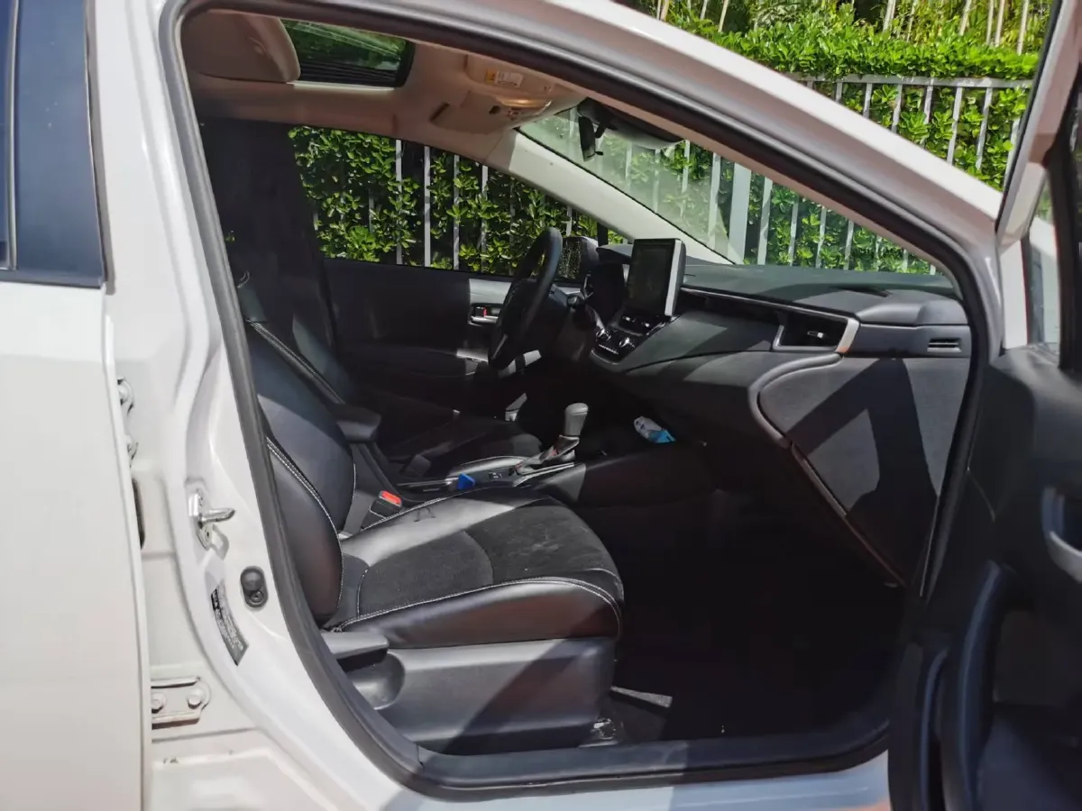 2021 Toyota Corolla 1.2T 116HP L4 CVT,autocango,china used car exporter,china ev exporter,chinese used car exporter,chinese used ev exporter