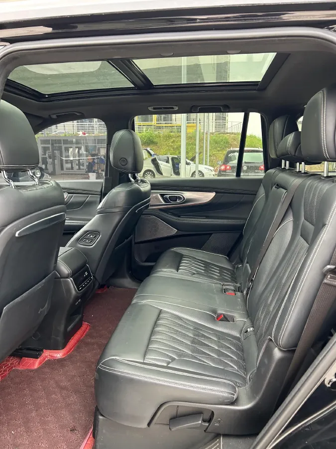 2022 GAC Trumpchi GS8 2.0T 252HP L4 8AT,autocango,china used car exporter,china ev exporter,chinese used car exporter,chinese used ev exporter