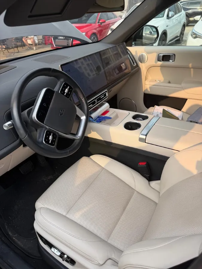 2023 Li L7 Range Extended 154HP REEV 40.9KWH,autocango,china used car exporter,china ev exporter,chinese used car exporter,chinese used ev exporter