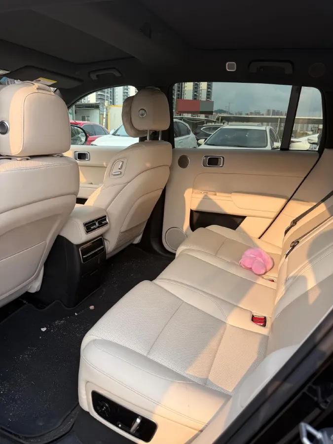 2023 Li L7 Range Extended 154HP REEV 40.9KWH,autocango,china used car exporter,china ev exporter,chinese used car exporter,chinese used ev exporter