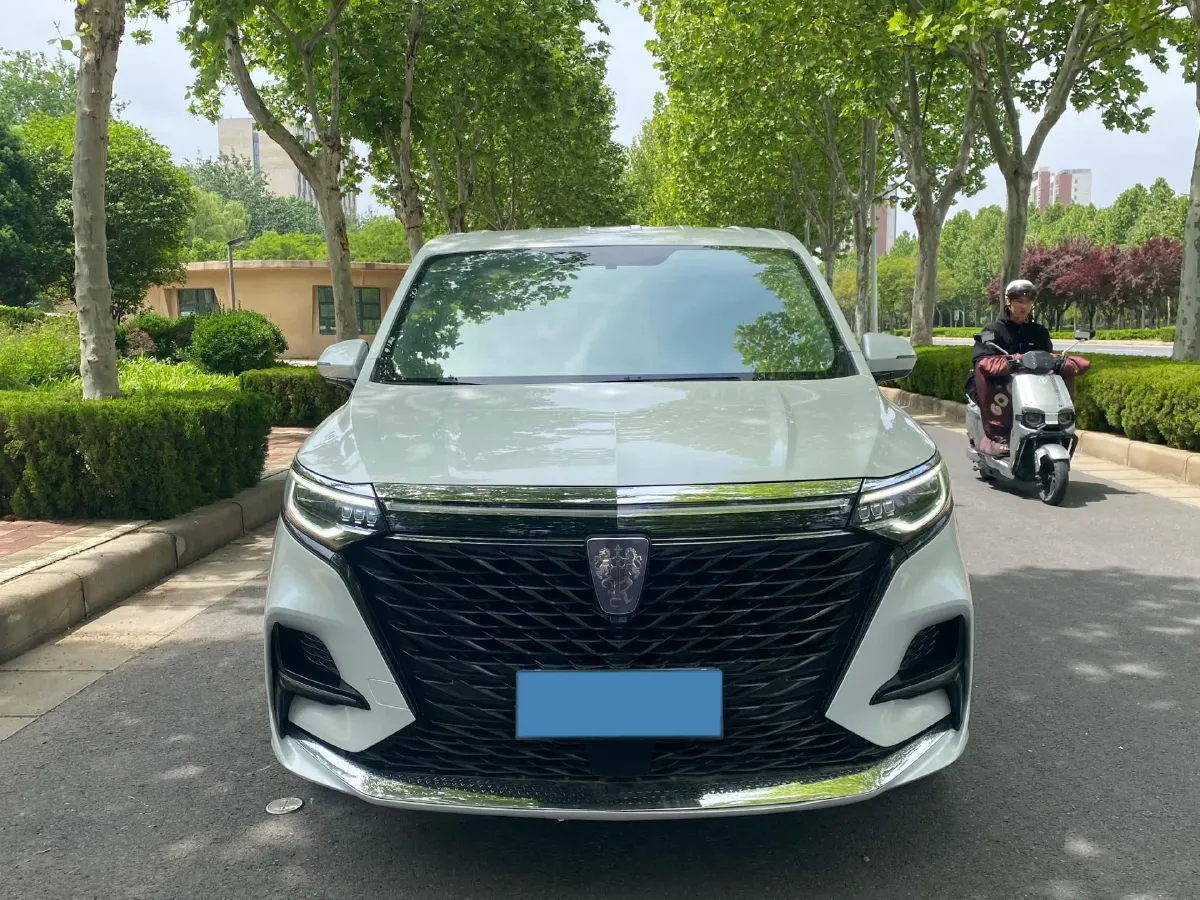 2022 Roewe iMAX8 2.0T 234HP L4 8AT,autocango,china used car exporter,china ev exporter,chinese used car exporter,chinese used ev exporter