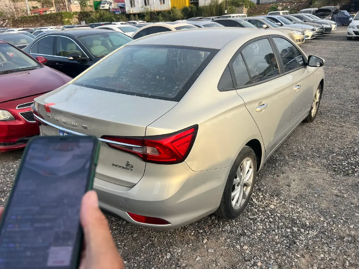 2019 Roewe i5 1.5L 120HP L4 5MT,autocango,china used car exporter,china ev exporter,chinese used car exporter,chinese used ev exporter