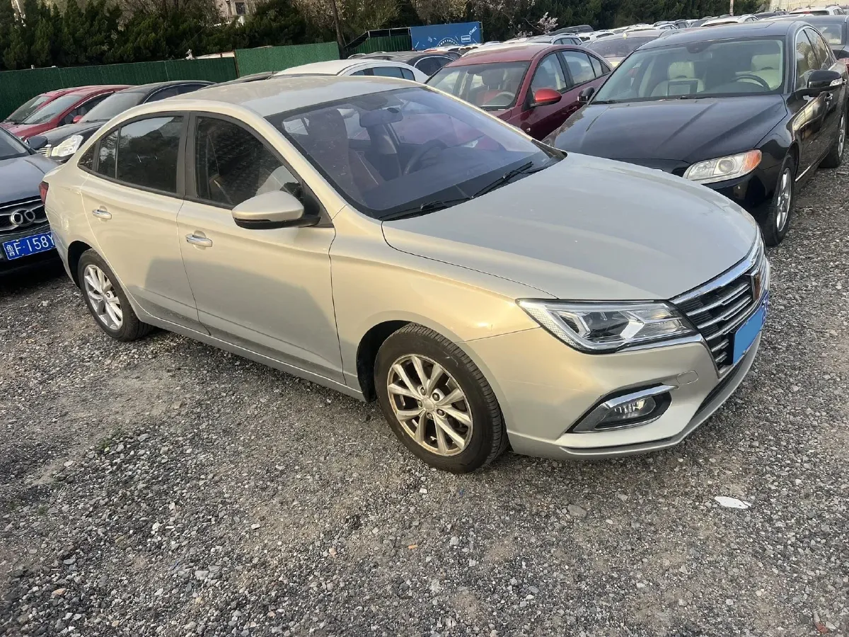 2019 Roewe i5 1.5L 120HP L4 5MT,autocango,china used car exporter,china ev exporter,chinese used car exporter,chinese used ev exporter