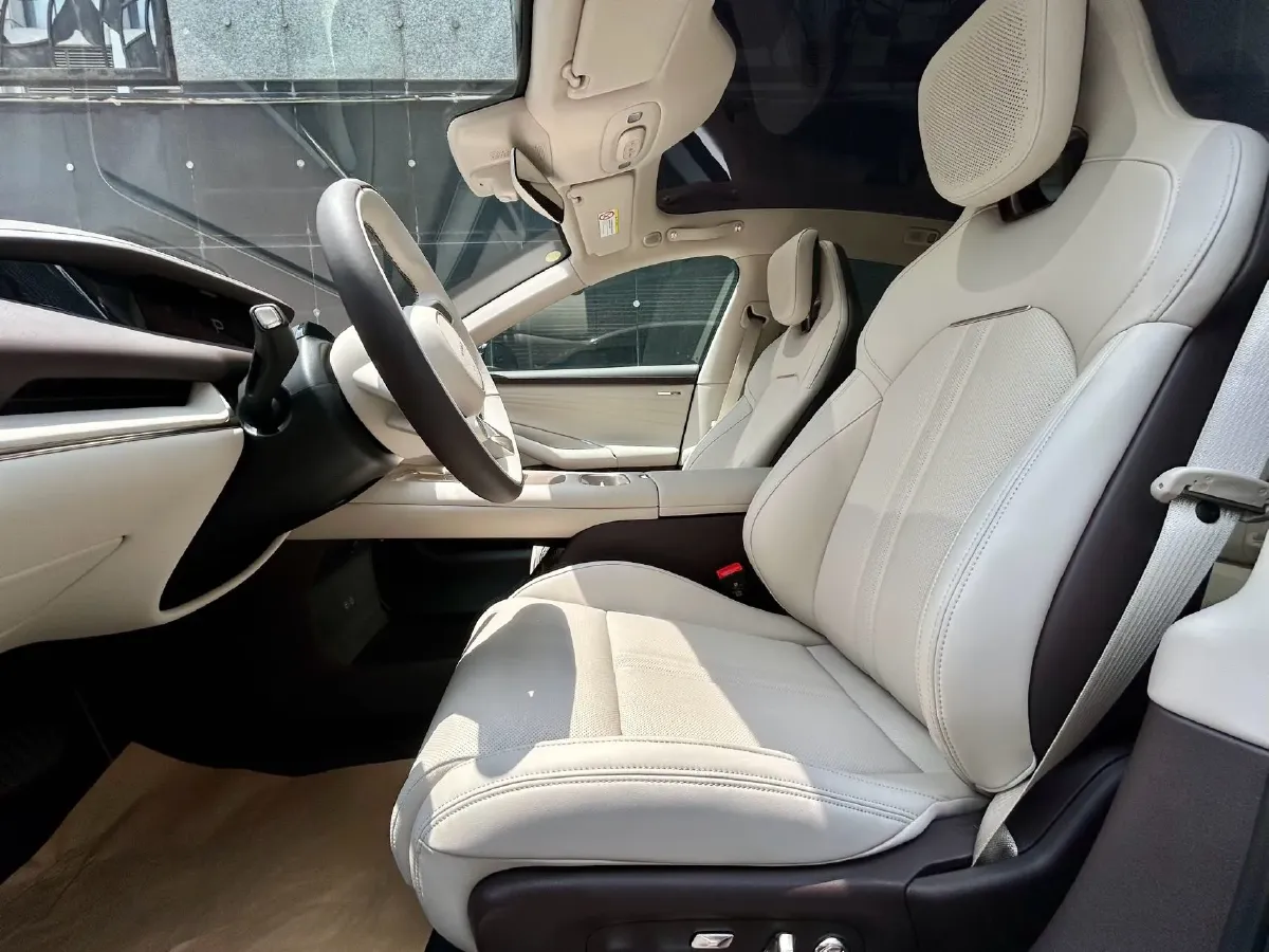 2026 Avatr 07 1.5T 156HP L4 REEV,autocango,china used car exporter,china ev exporter,chinese used car exporter,chinese used ev exporter