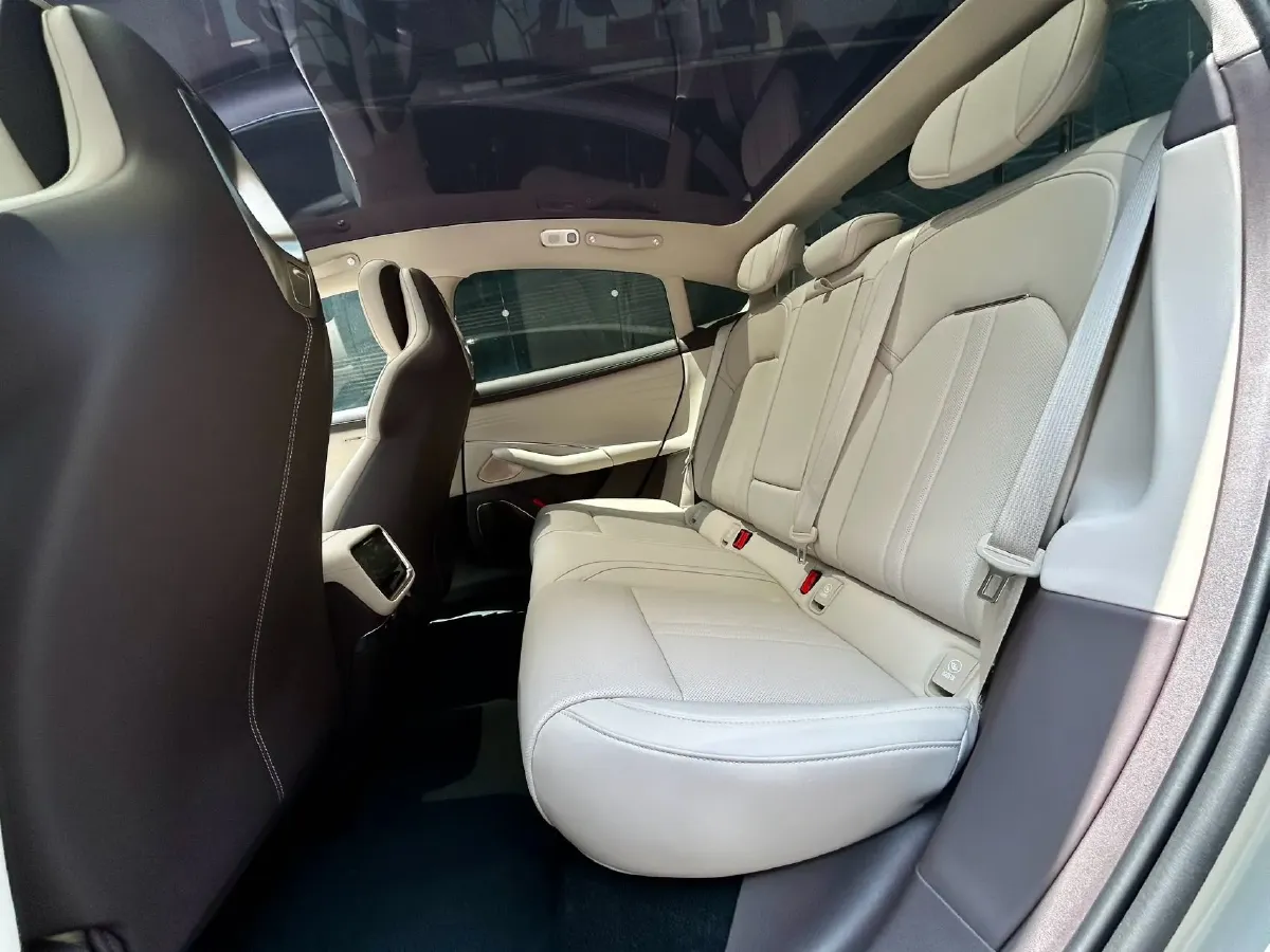 2026 Avatr 07 1.5T 156HP L4 REEV,autocango,china used car exporter,china ev exporter,chinese used car exporter,chinese used ev exporter