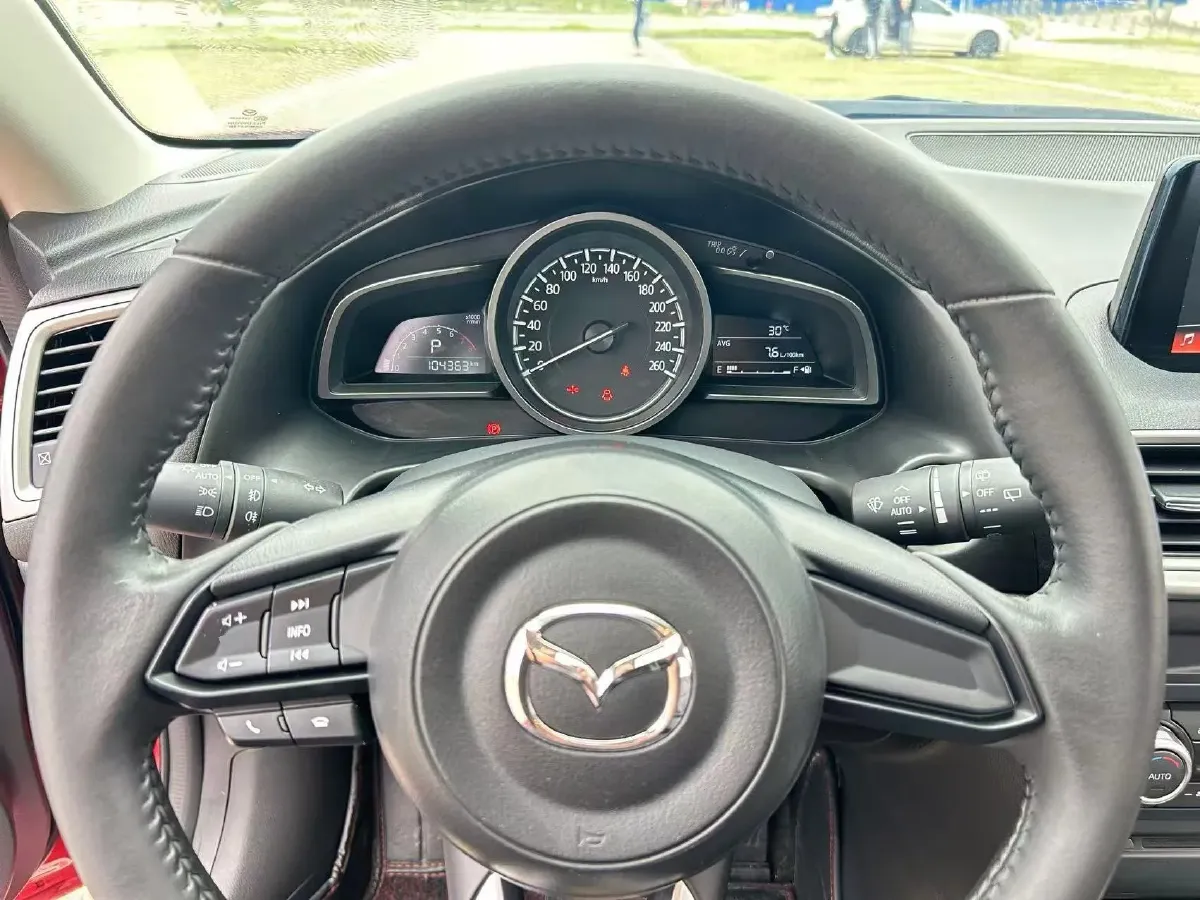 2017 Mazda 3 Axela 1.5L 117HP L4 6AT,autocango,china used car exporter,china ev exporter,chinese used car exporter,chinese used ev exporter