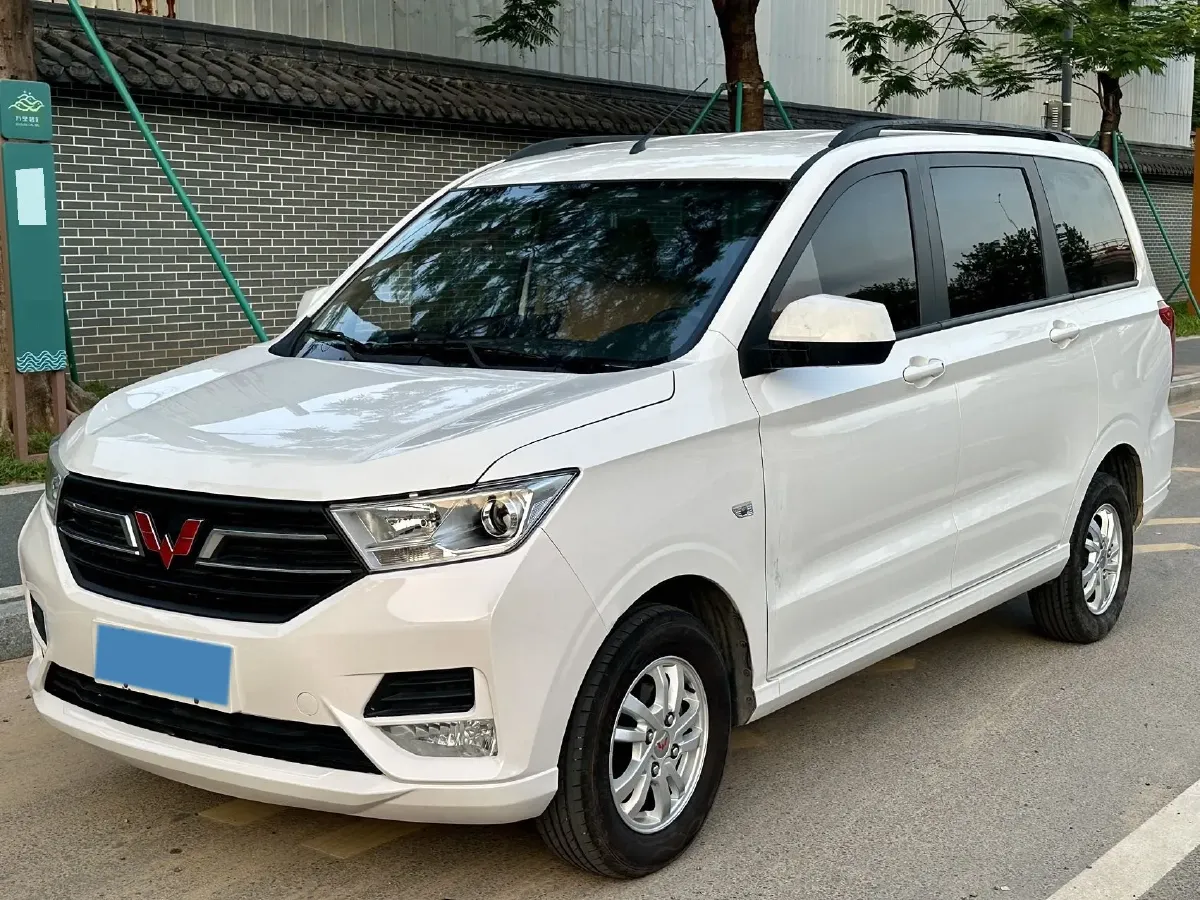 2021 Yema SiPaiKa 1.5L 109HP L4 5MT,autocango,china used car exporter,china ev exporter,chinese used car exporter,chinese used ev exporter