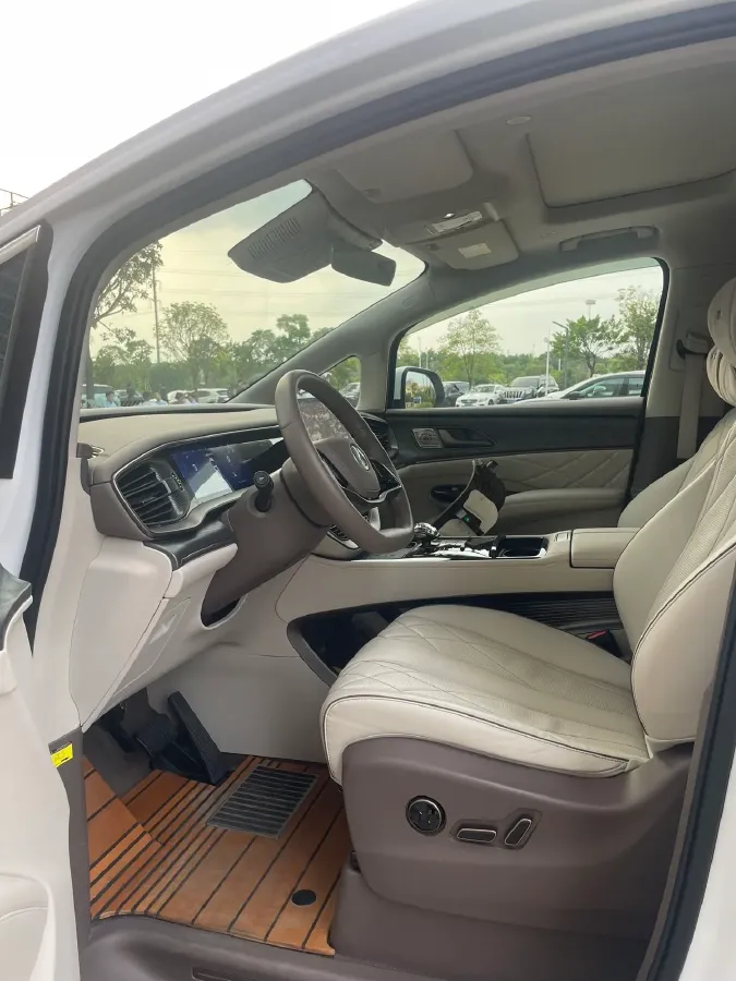 2022 HongQi HS7 3.0T 337HP V6 8AT,autocango,china used car exporter,china ev exporter,chinese used car exporter,chinese used ev exporter