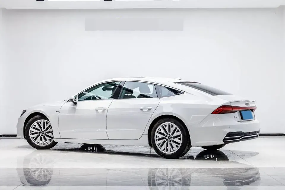 2021 Audi A7 2.0T 245HP L4 7DCT,autocango,china used car exporter,china ev exporter,chinese used car exporter,chinese used ev exporter
